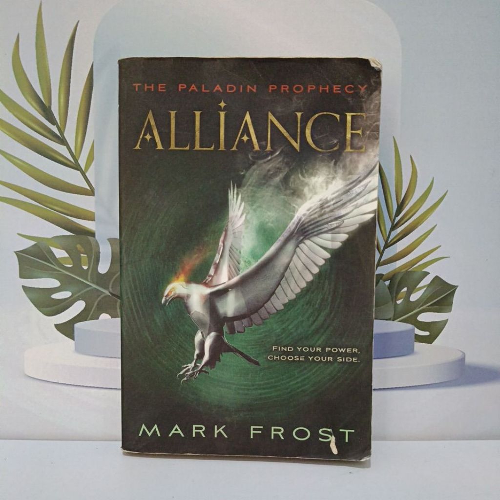 Novel Karya Mark Frost Berjudul The Paladin Prophecy Alliance Bahasa Inggris Softcover kondisi Bagus