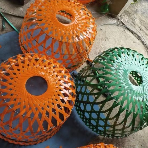 Kurungan merpati / Dongdang merpati / Sangkrip / Kurungan Jemur / Umbaran / kurungan merpati bulat