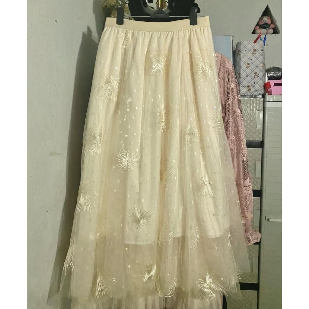 ROK TUTU BORDIR MERAK PUTIH BW