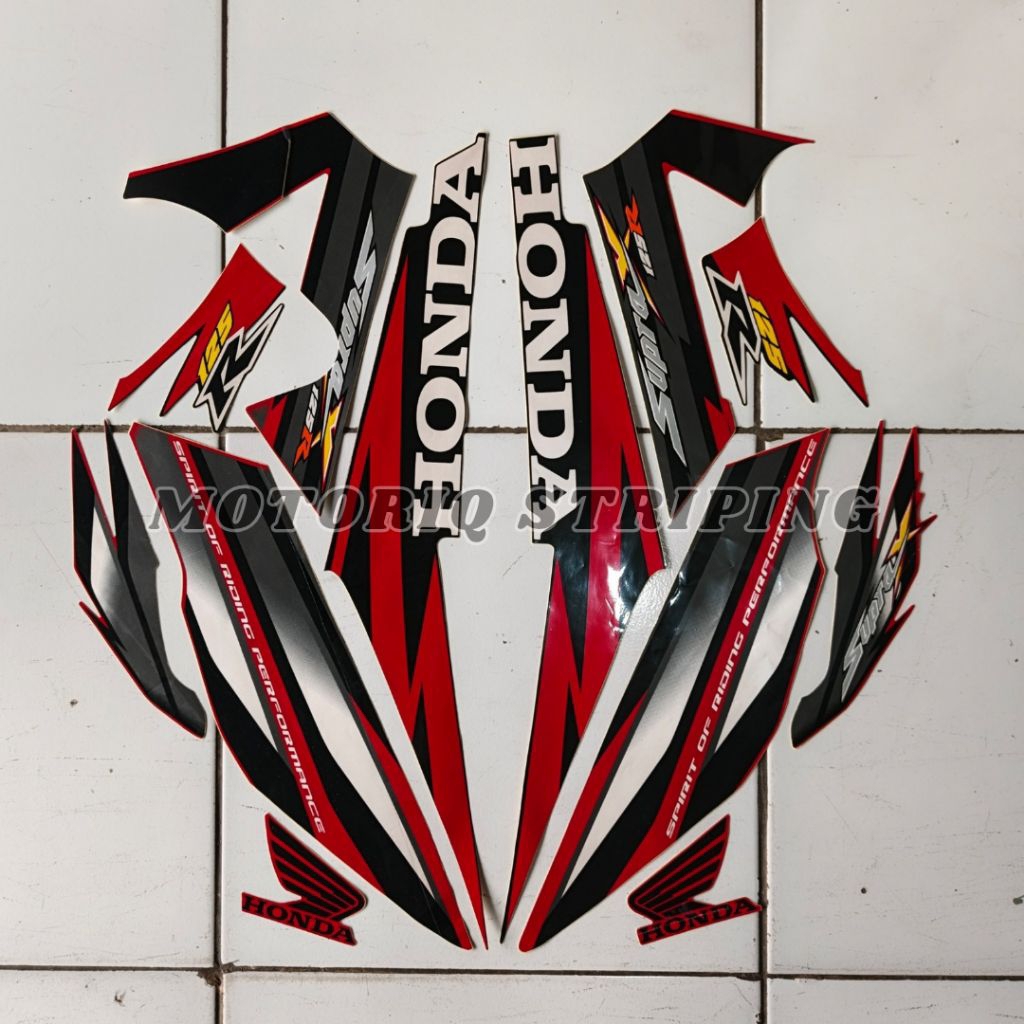 Striping Body Motor Honda Supra X 125R Tahun 2006 Warna Merah Berkualitas