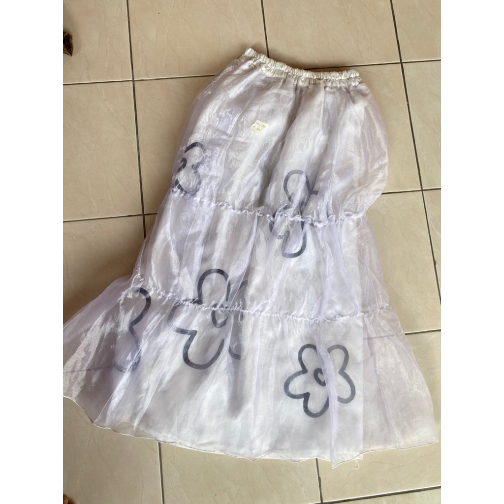PRELOVED ROK BUNGA ORGANZA