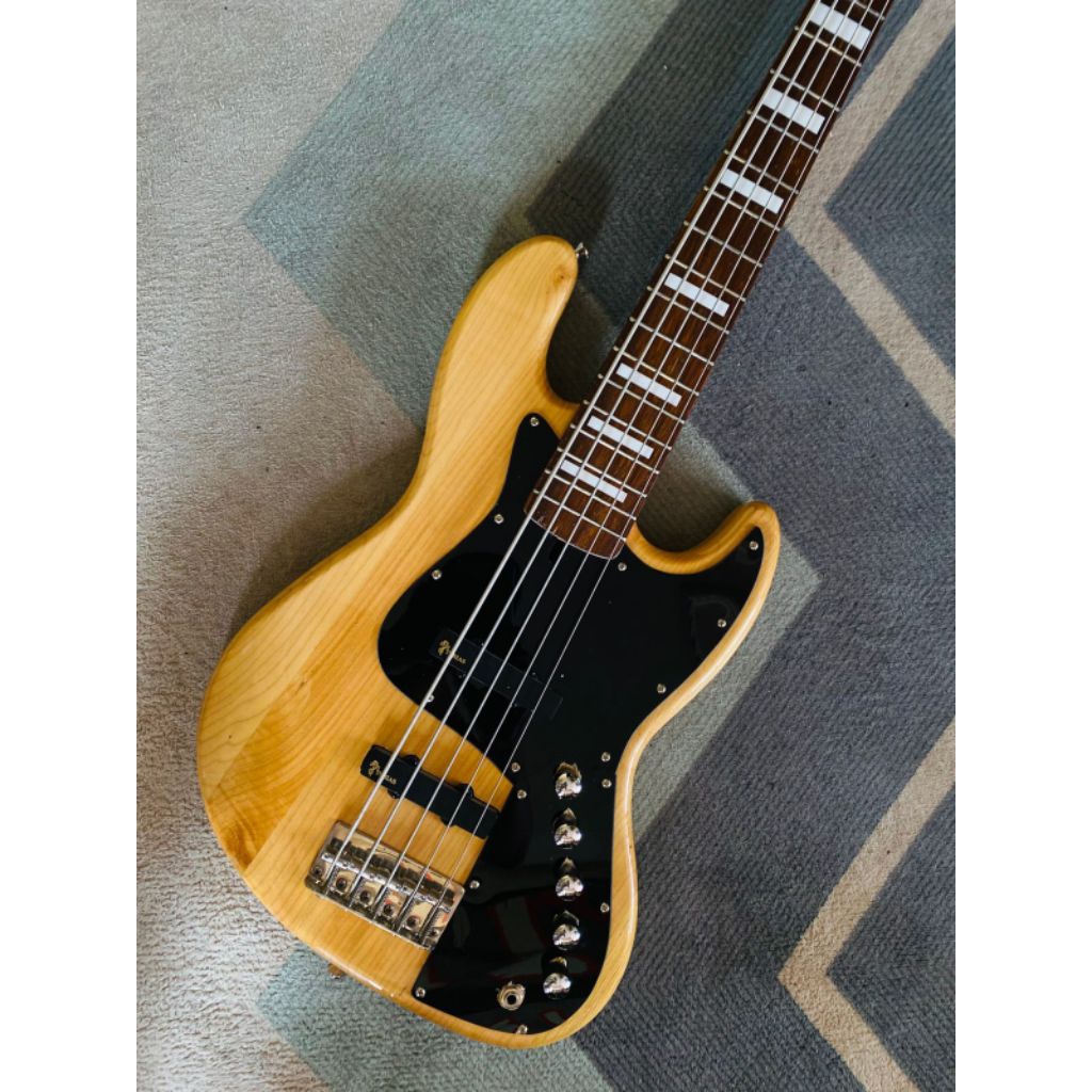 Bass 5string model jazz bass natural preamp aktive