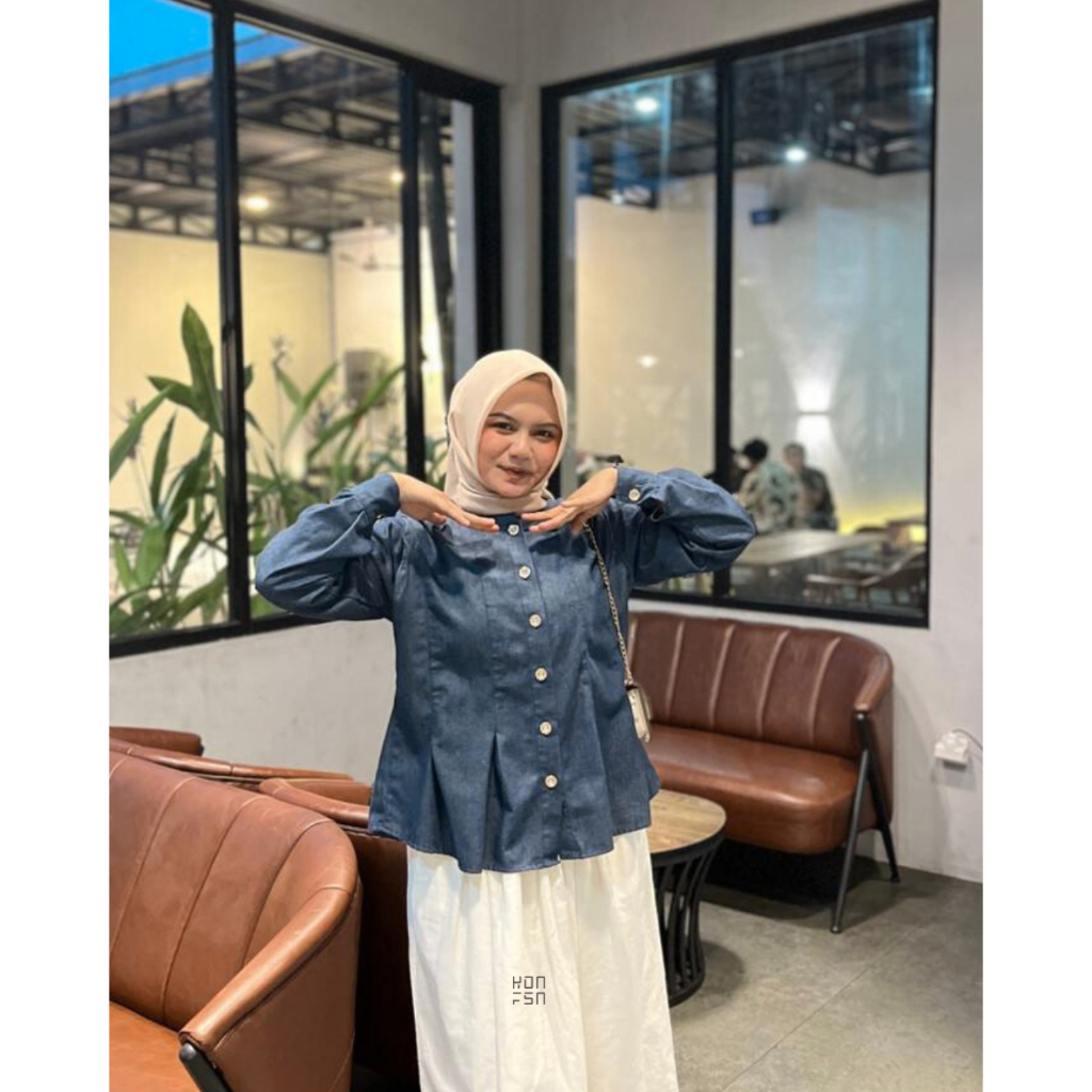Kaluna Blouse - Atasan Wnita Blus & Kemeja Denim Premium | Atasan Lengan Panjang Kemeja Denim Wanita
