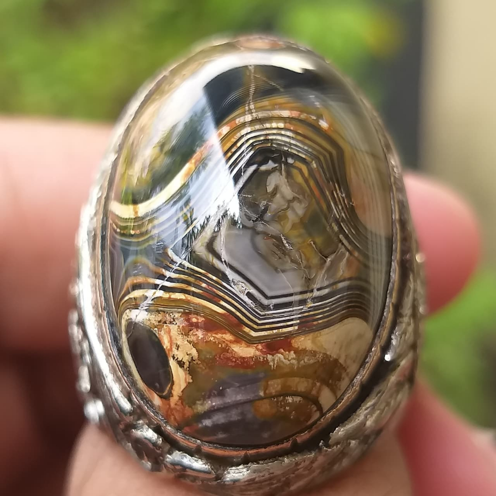 Batu Akik Karang Nunggal Pamor Titan Berlapis Piramida Multicolor Unik Langka Berkarakter Natural 10