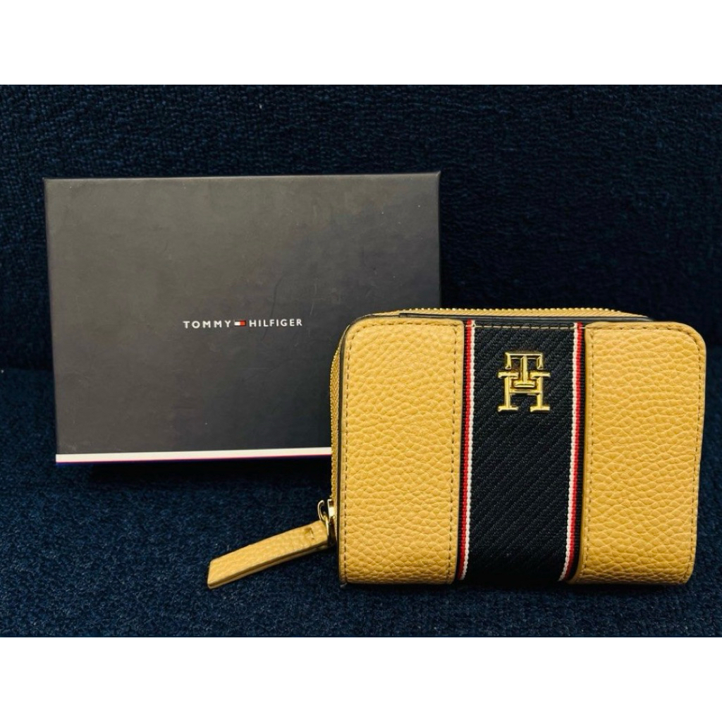 Tommy Hilfiger Dompet Wanita