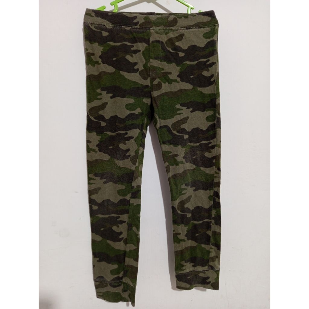 CELANA OLD NAVY