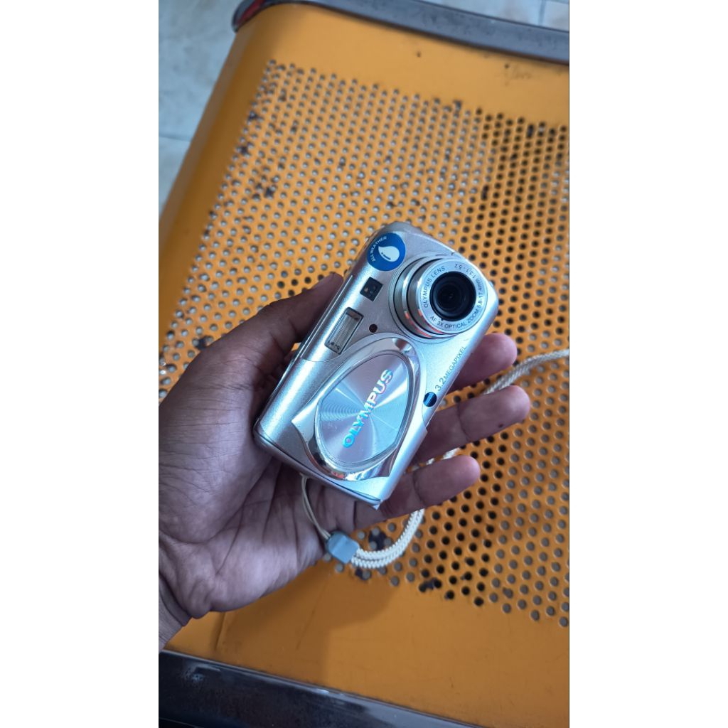 OLYMPUS MJU 300