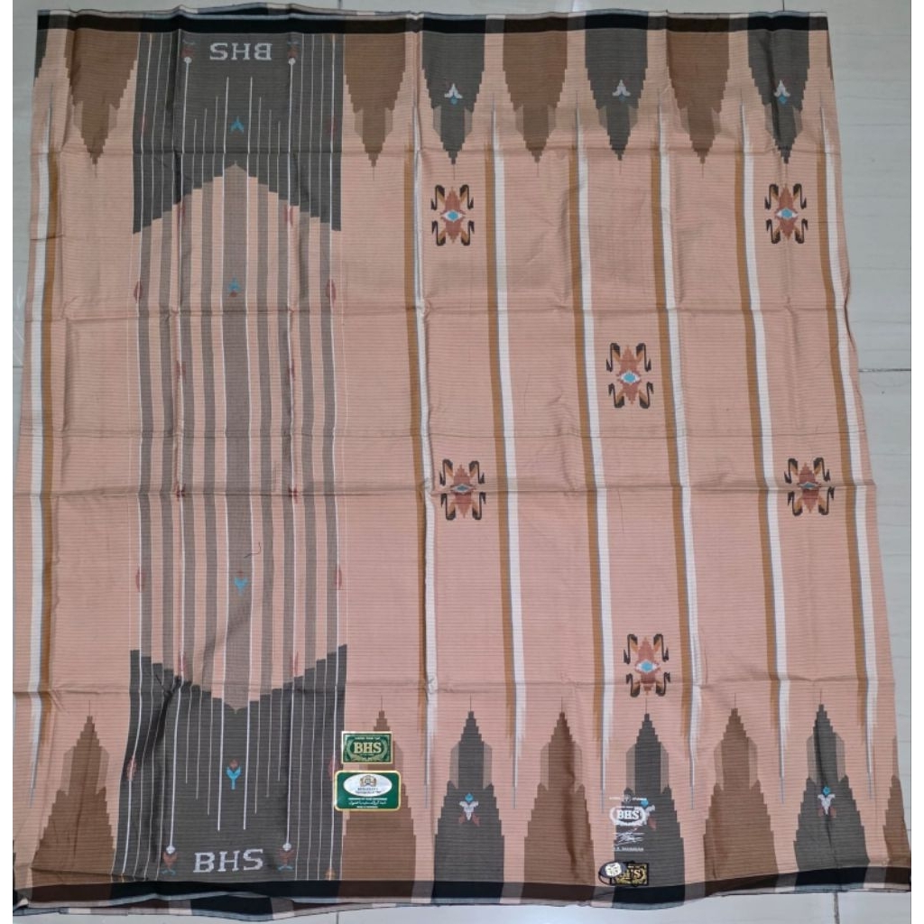 Sarung BHS FULL SUTRA 210 Motif SKG GOLD