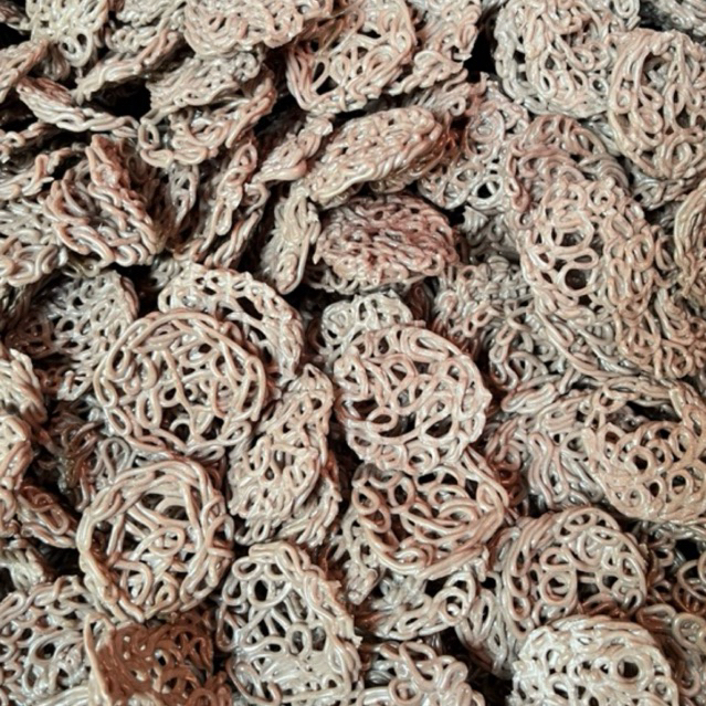 Kerupuk Cumi Hitam Uyel Mentah