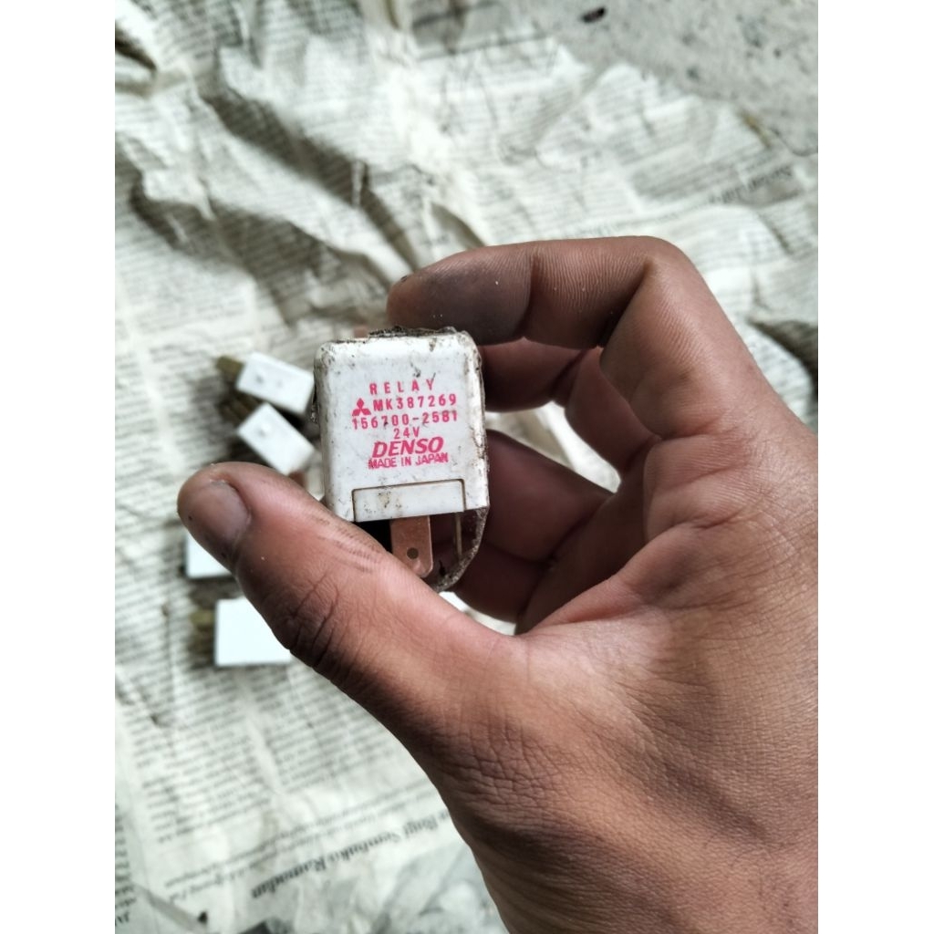 rilay canter orijinal copotan bawaan mobil, 1 set