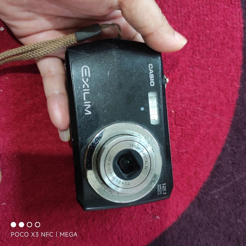 camera Digital Casio Exilim EX-Z16 hitam
