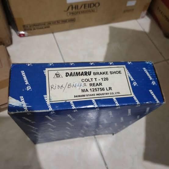 brake shoes colt T120 old (daimaru)
