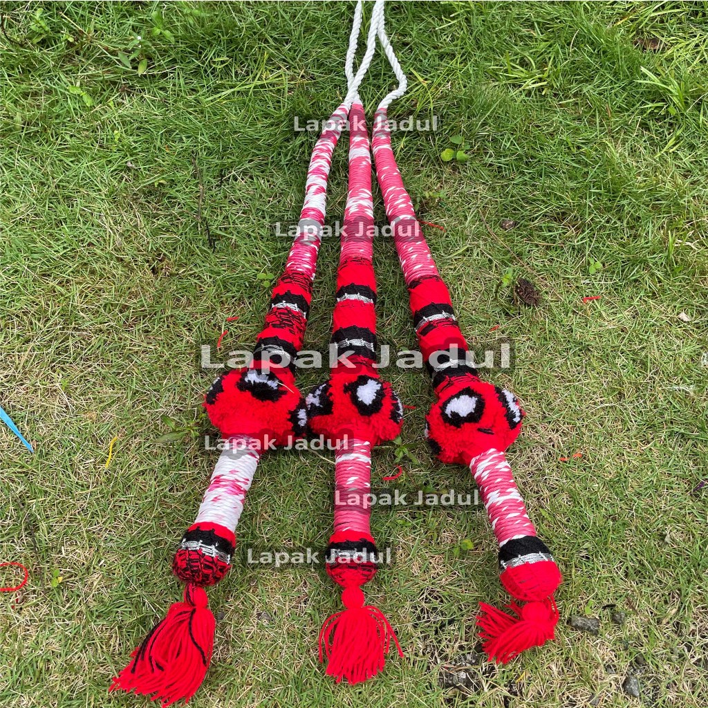 Lapak Jadul Mainan Tradisional Anak Pecut Kepang Rajut Merah Hitam
