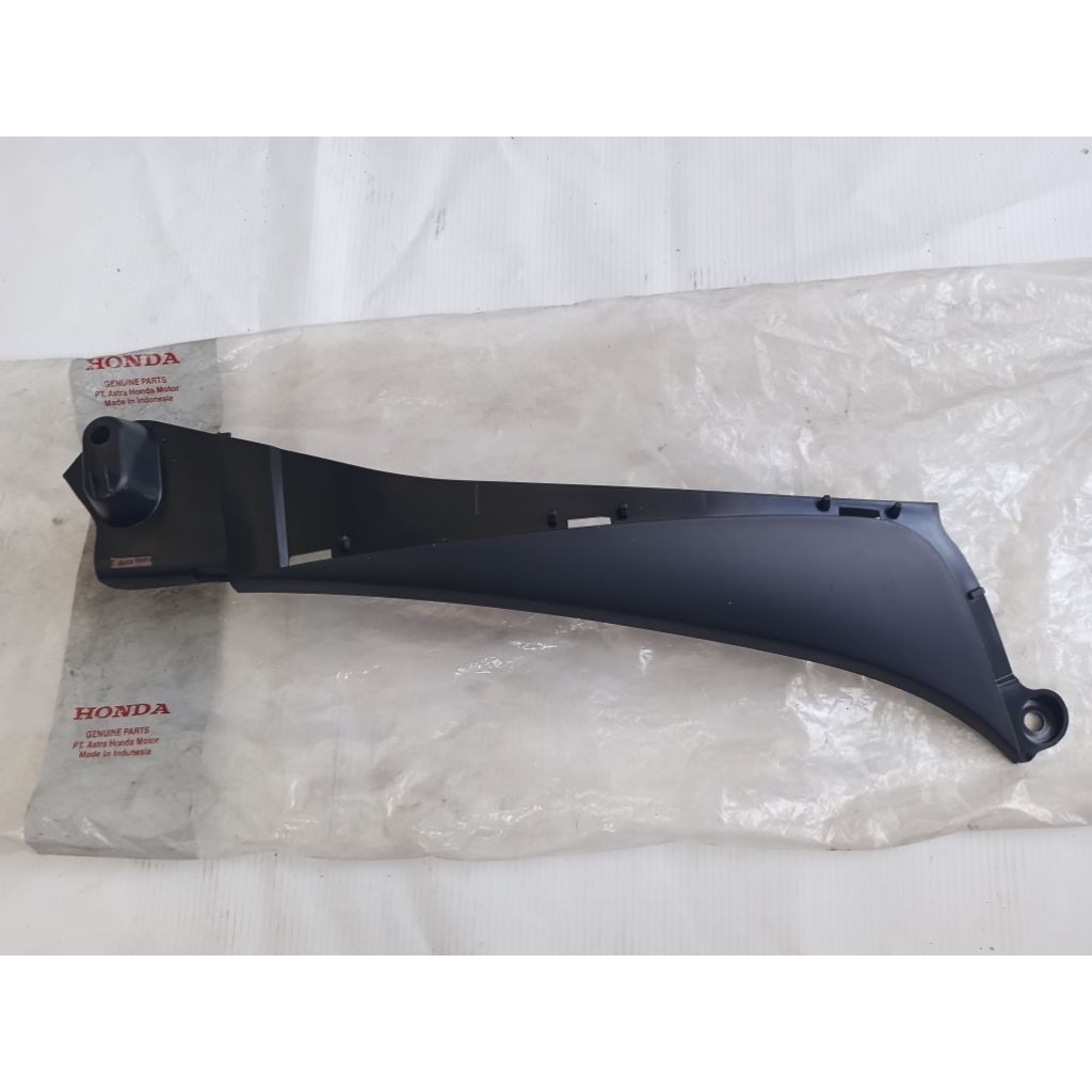 Cover Legshield Sayap Luar Honda SUPRA X 125 NEW BATMAN kiri Original baru AHM