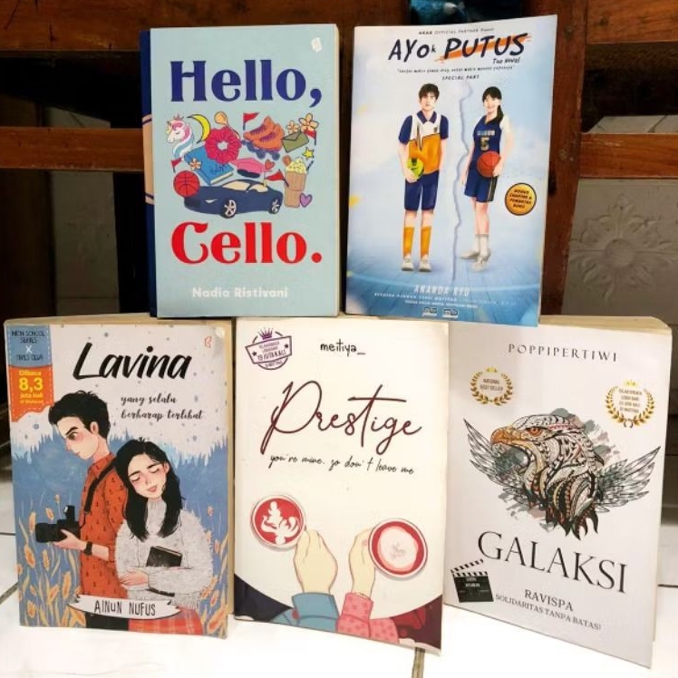 Preloved Novel Wattpad & AU Hello Cello / Lavina / Prestige / Galaksi / Ayo Putus