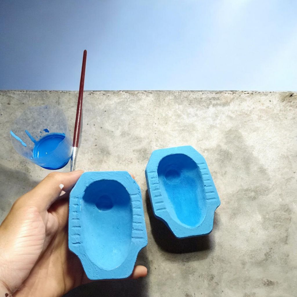 Asbak Mini Unik Motif WC Jongkok Warna-Warni | Biru | Handmade Lucu Aesthetic