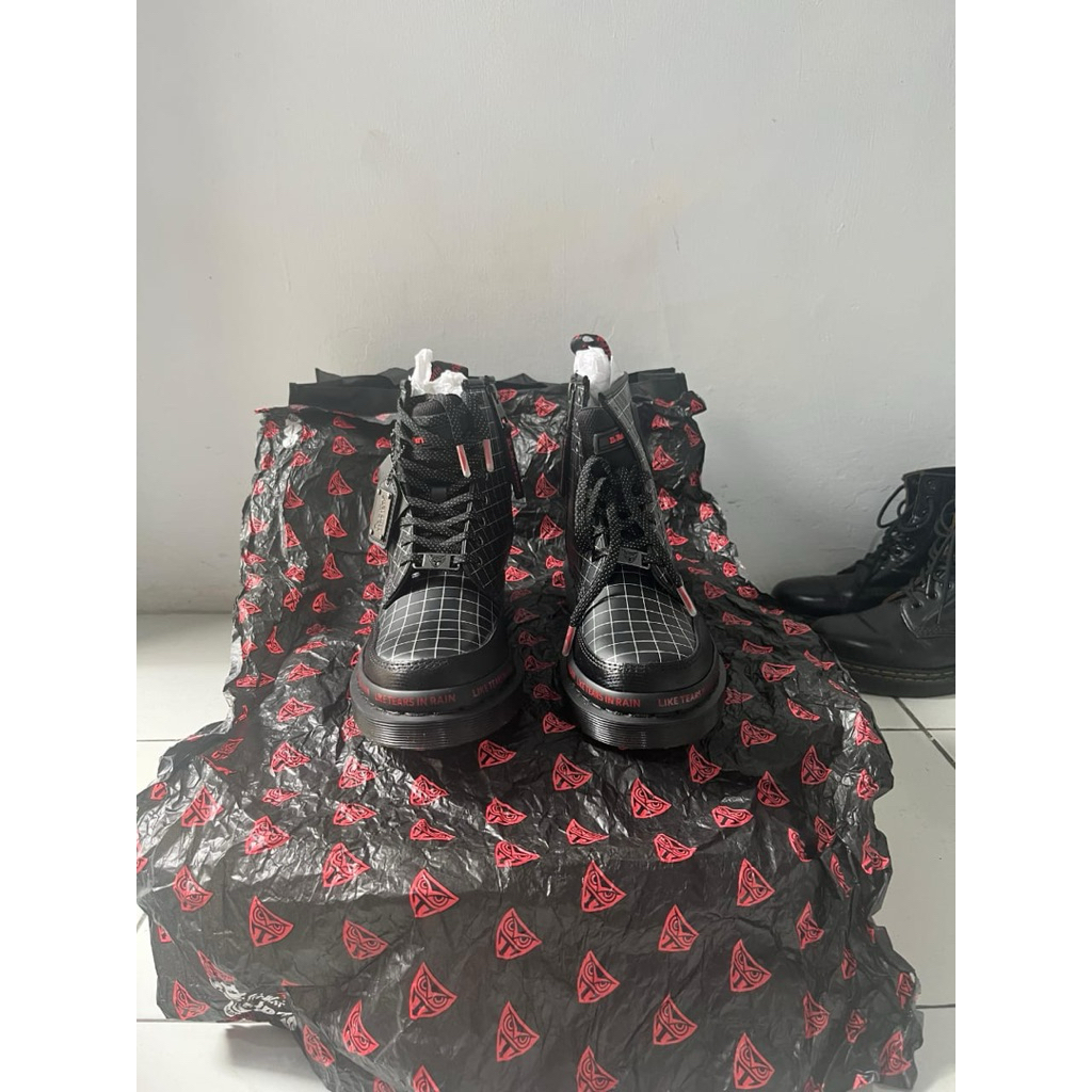 Dr Martens 1460 Warner Bros Blade Runner