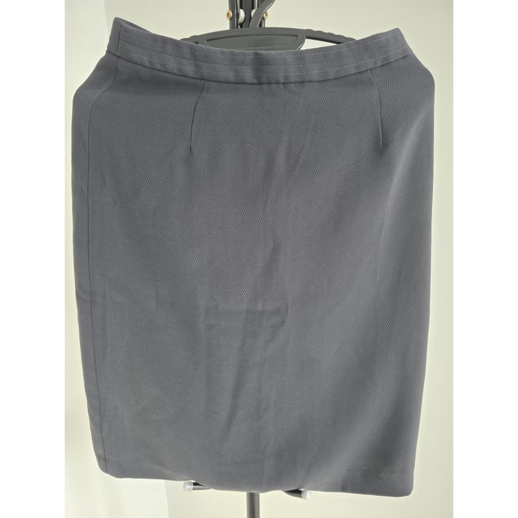 Rok Wanita Kerja warna Grey merk Executive