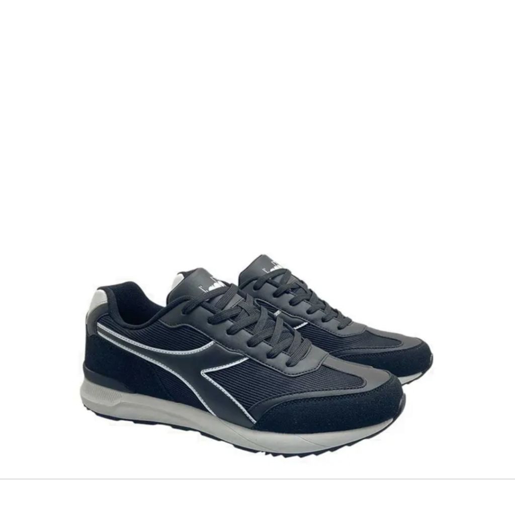 Sneakers Casual Pria Diadora Navis. Black. DIACA250610B