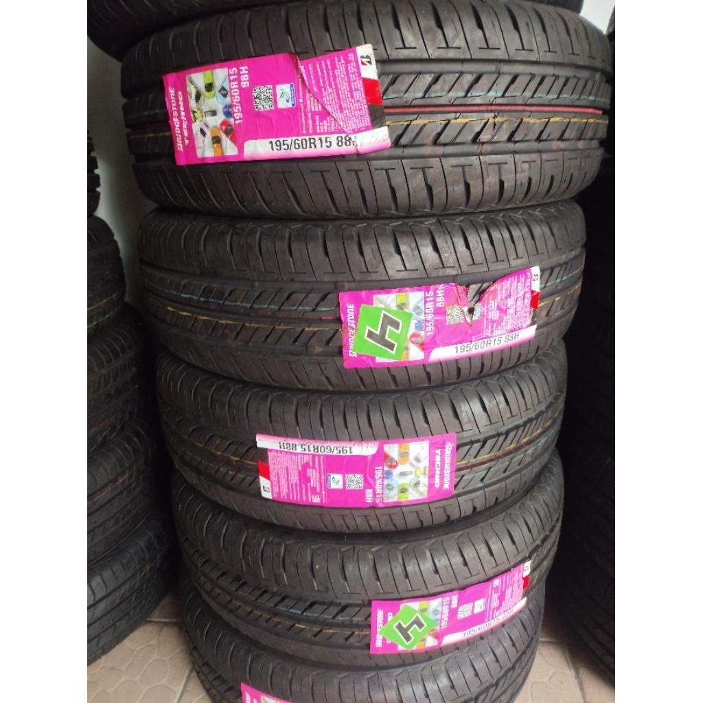 Bridgestone 195 60 R15 Ban mobil wuling