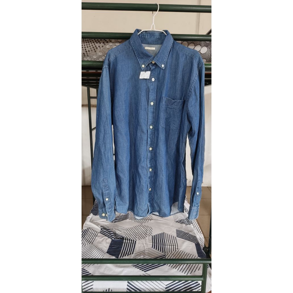 GU kemeja denim second (baca deskripsi)