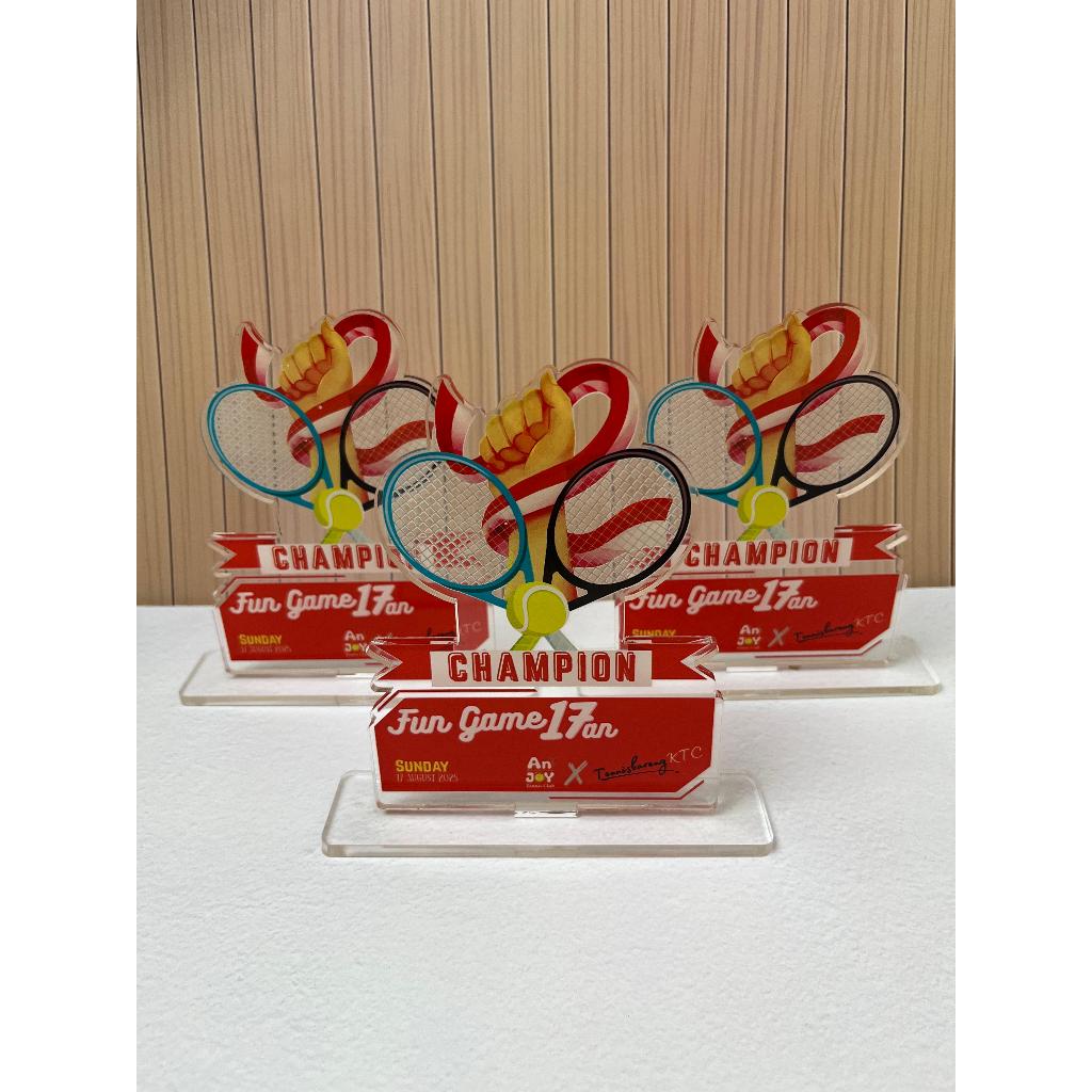 Piala Badminton Akrilik