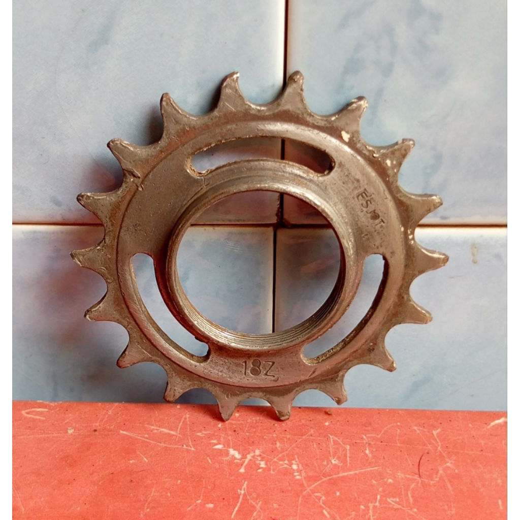 Sproket COG single drat ulir 18T