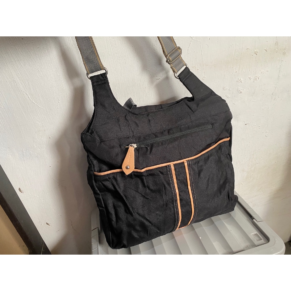 tas sling bag slempang pria wanita brand pacapod canvas hitam preloved