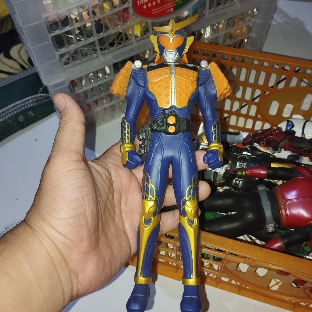 Big sofubi kamen Rider Gaim Bandai