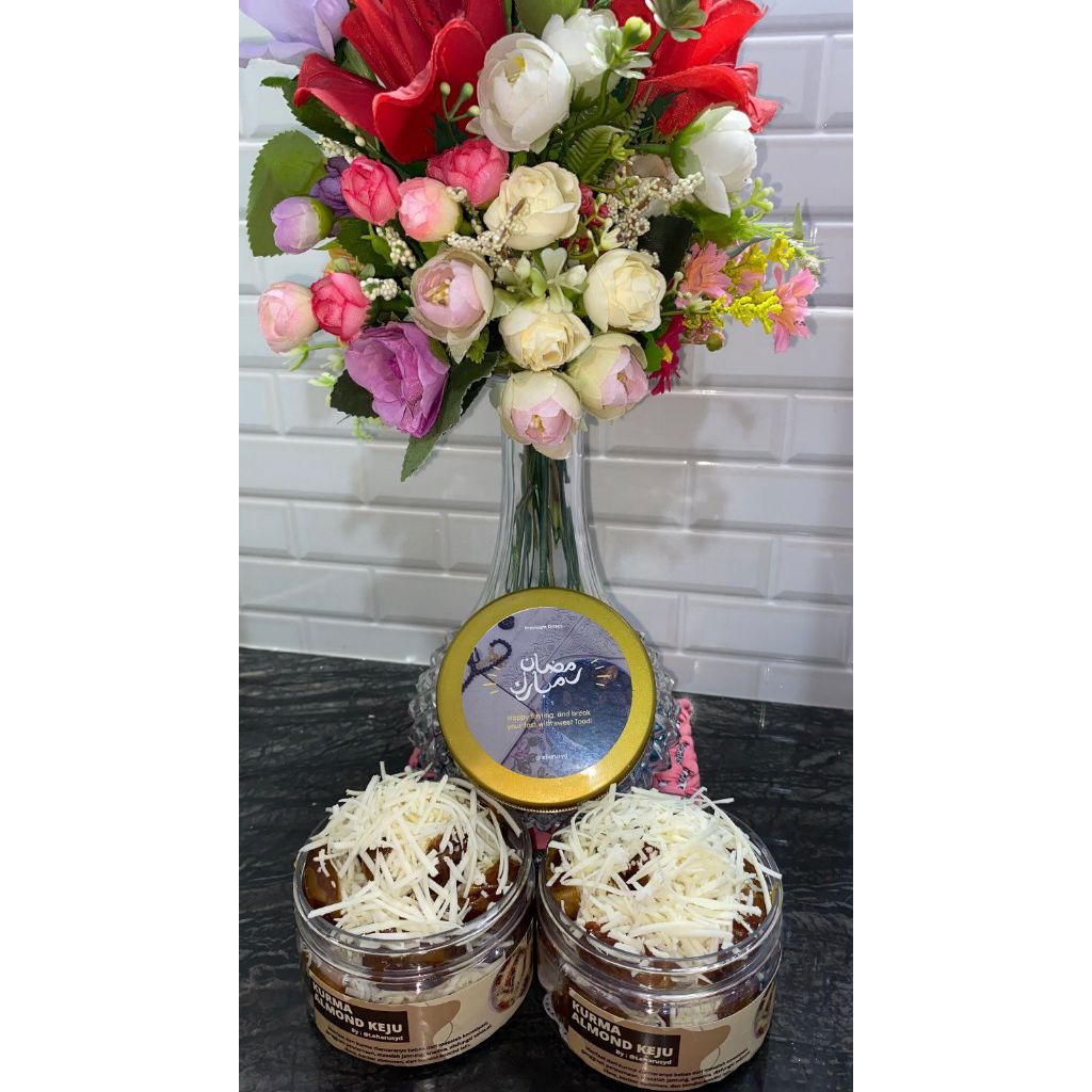KURMA ALMOND KEJU UKURAN 300 ML