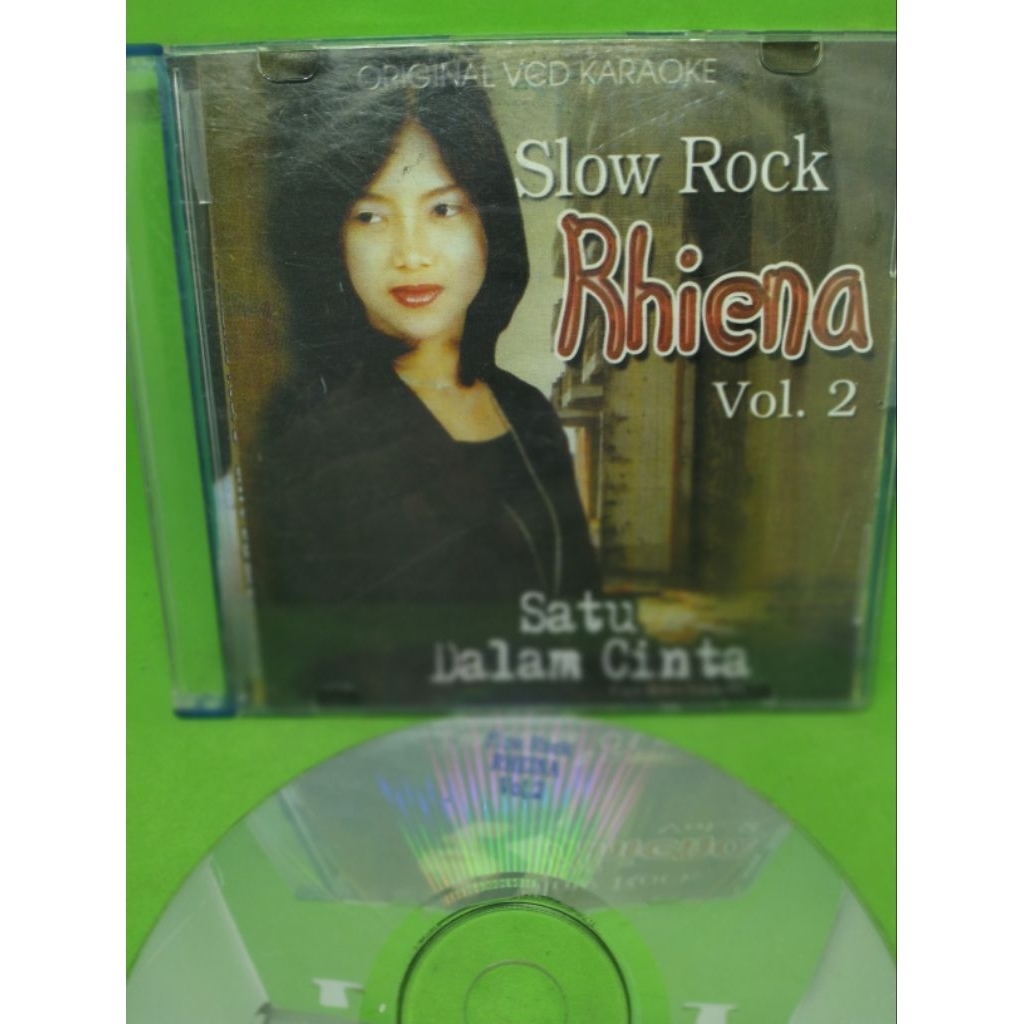 VCD Slow Rock RHIENA vol.2 , album Satu dalam Cinta