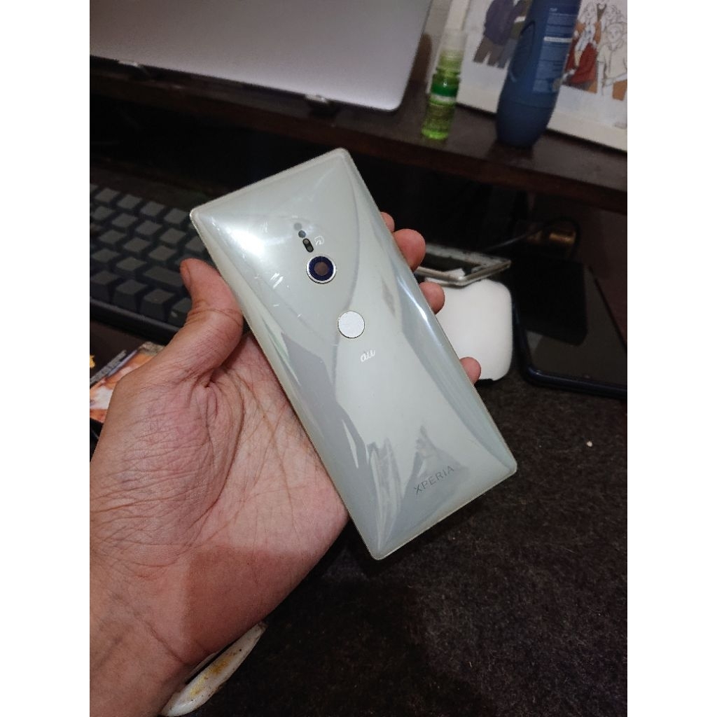 Backdoor sony Xperia XZ2 AU original copotan