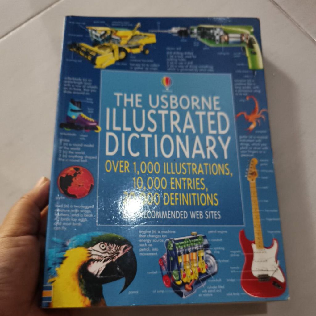 preloved buku Usborne illustrated dictionary kamus sains original