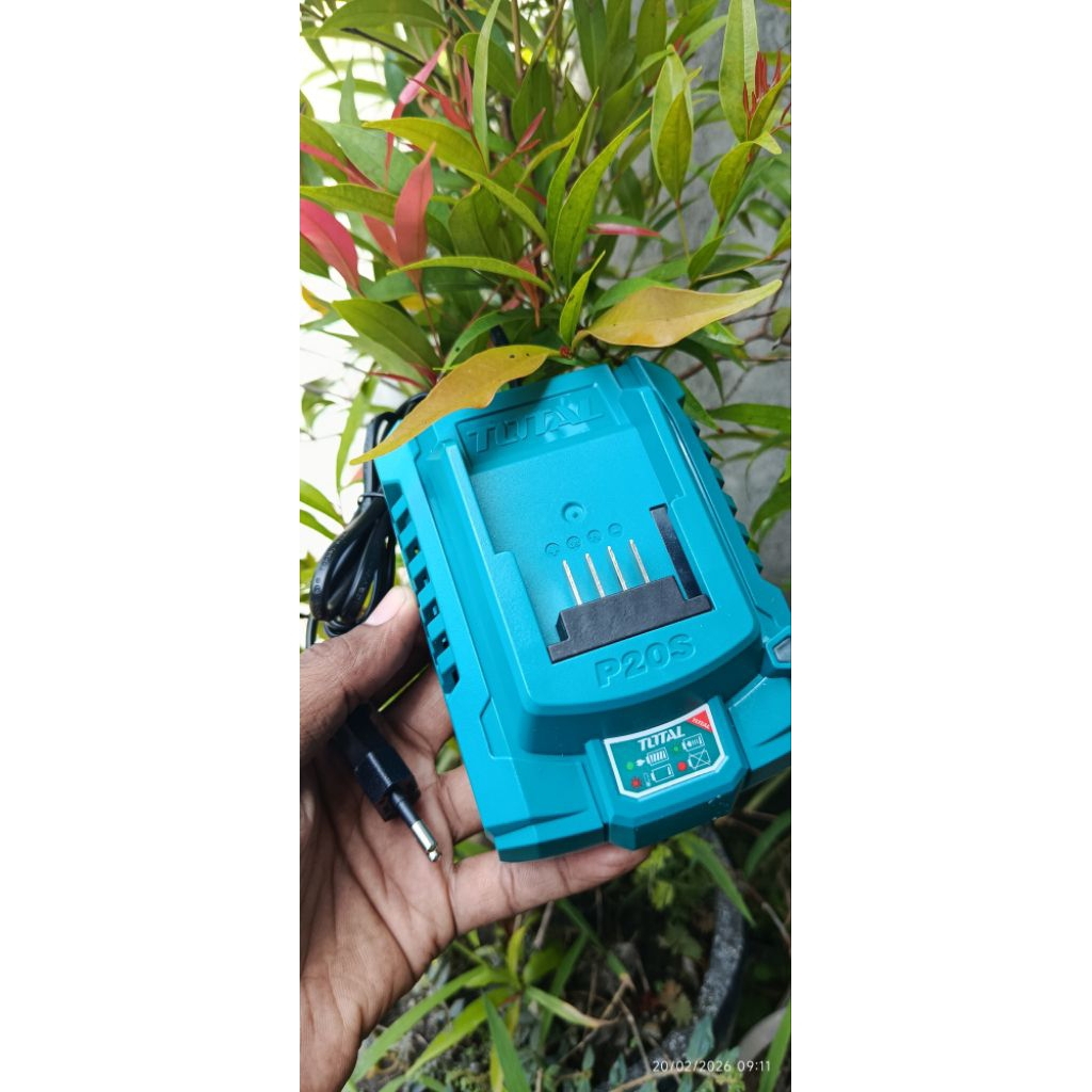 Charger baterai Total/Ingco 2ah