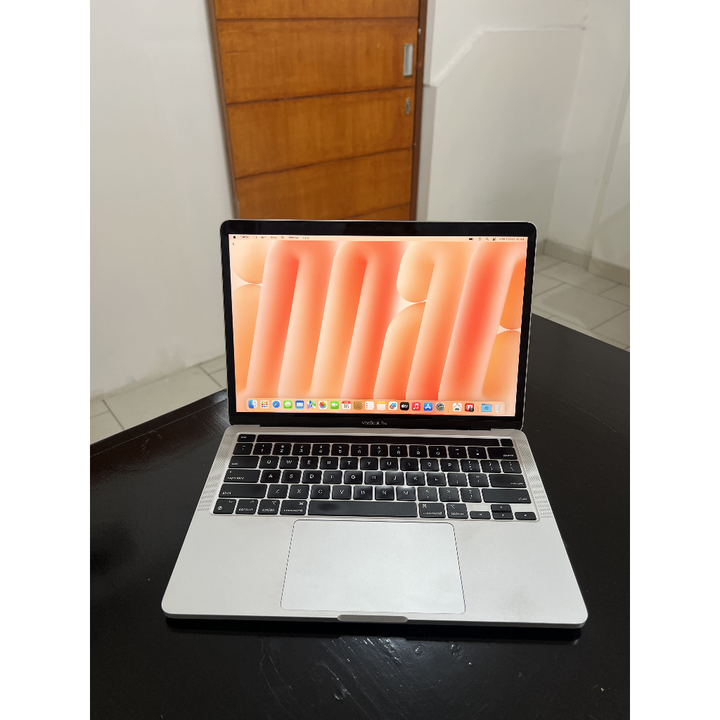 MacBook Pro 13 Inci 2022 M2 Like New