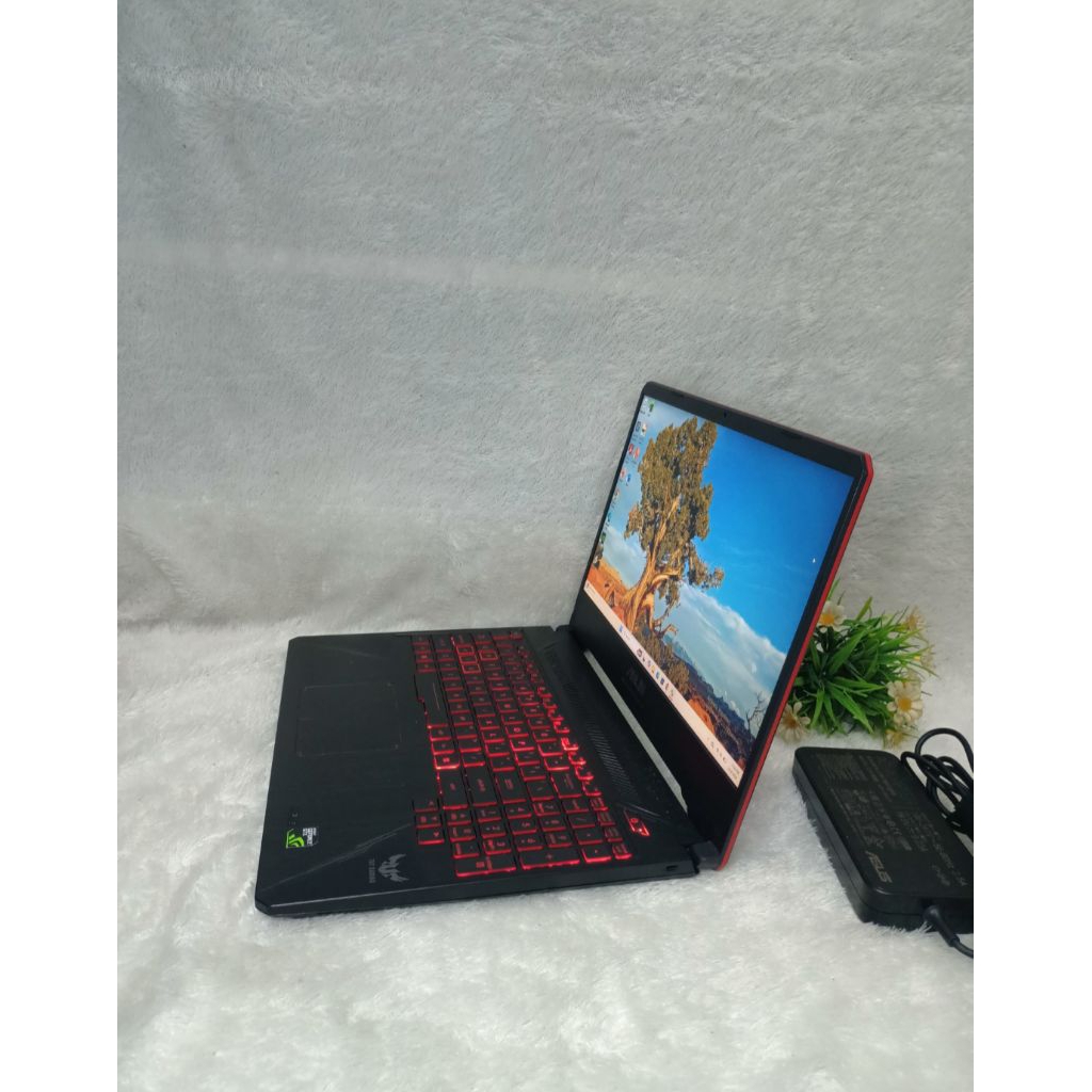 GAMING ASUS FX505 — i7 Gen 8 | NVIDIA GEFORCE GTX 1050 Ti — BERGARANSI