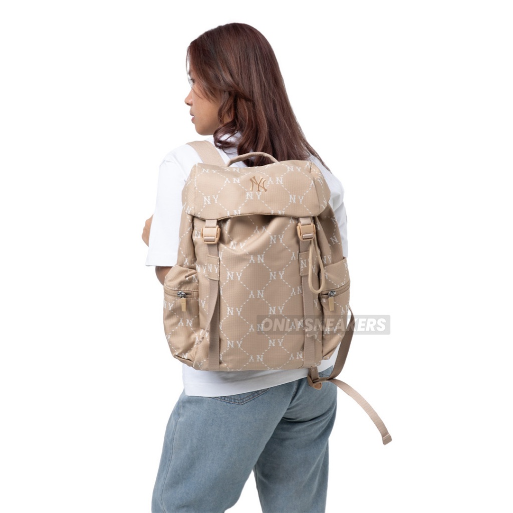 MLB NEW YORK YANKEES DIAMOND MONOGRAM SPORTIVE BACKPACK BEIGE