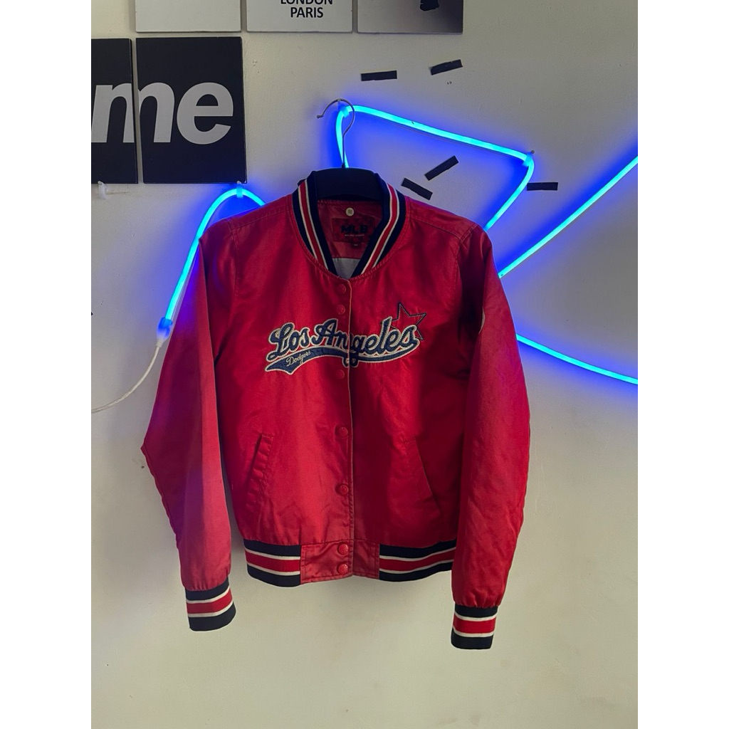 Varsity mlb