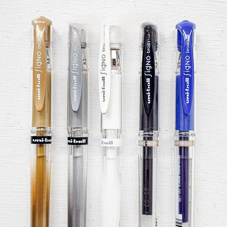 Pulpen Gel Ink Uni Ball Signo UM-153 - Black, Blue, White - Tersedia Refillnya Juga