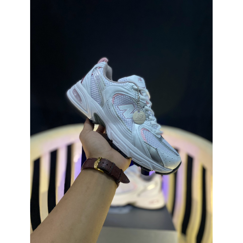 Sepatu sneakers wanita nb530 putih pick