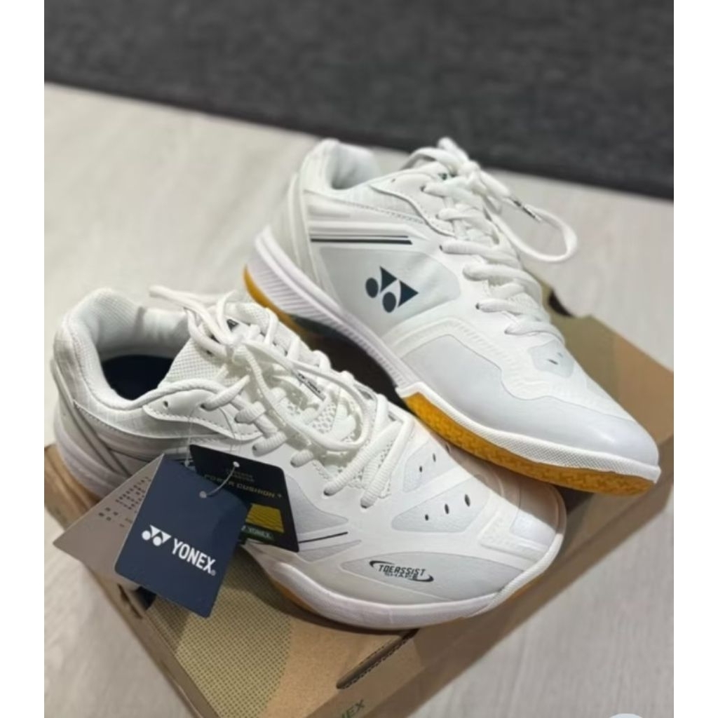 Sepatu Badminton Yonex SHB 65 Z3
