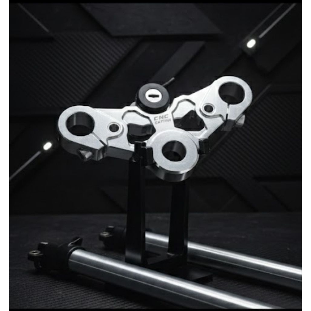 SEGITIGA CNC SATRIA FU TRIPLE CLAMP FU