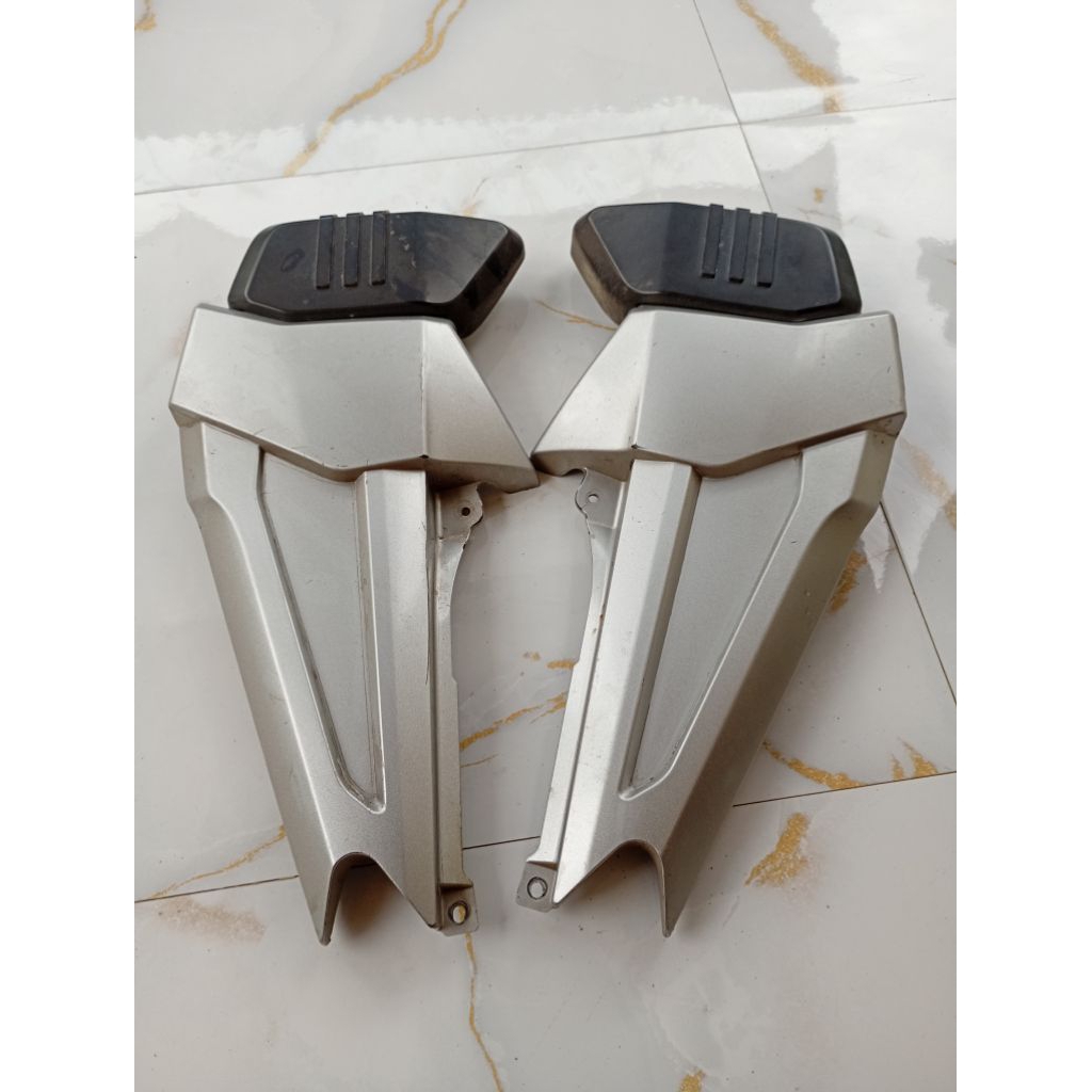 tutup aki bok aki Yamaha Byson original silver