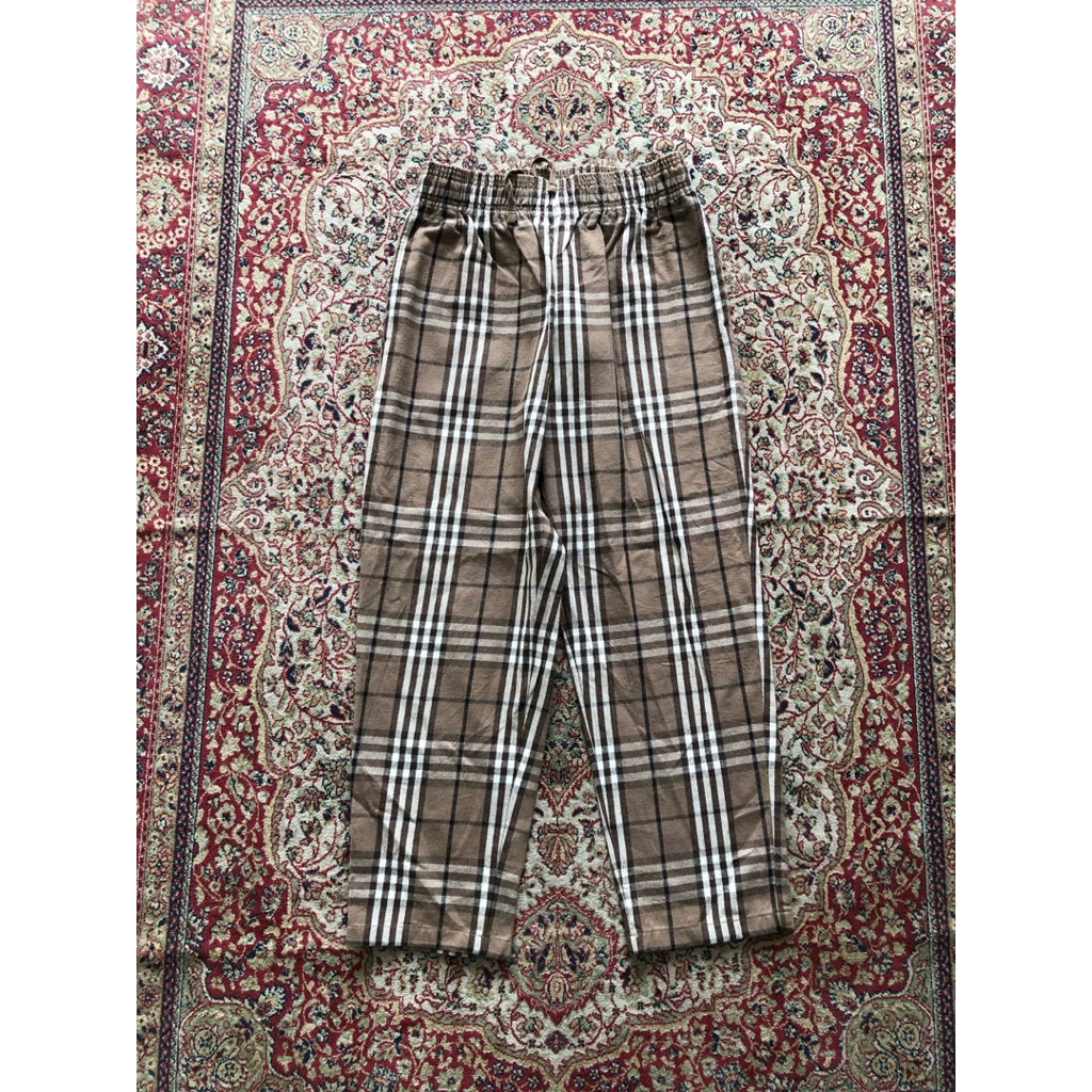 Celana Gu tartan relaxed pants Gu japan streetwear HH681