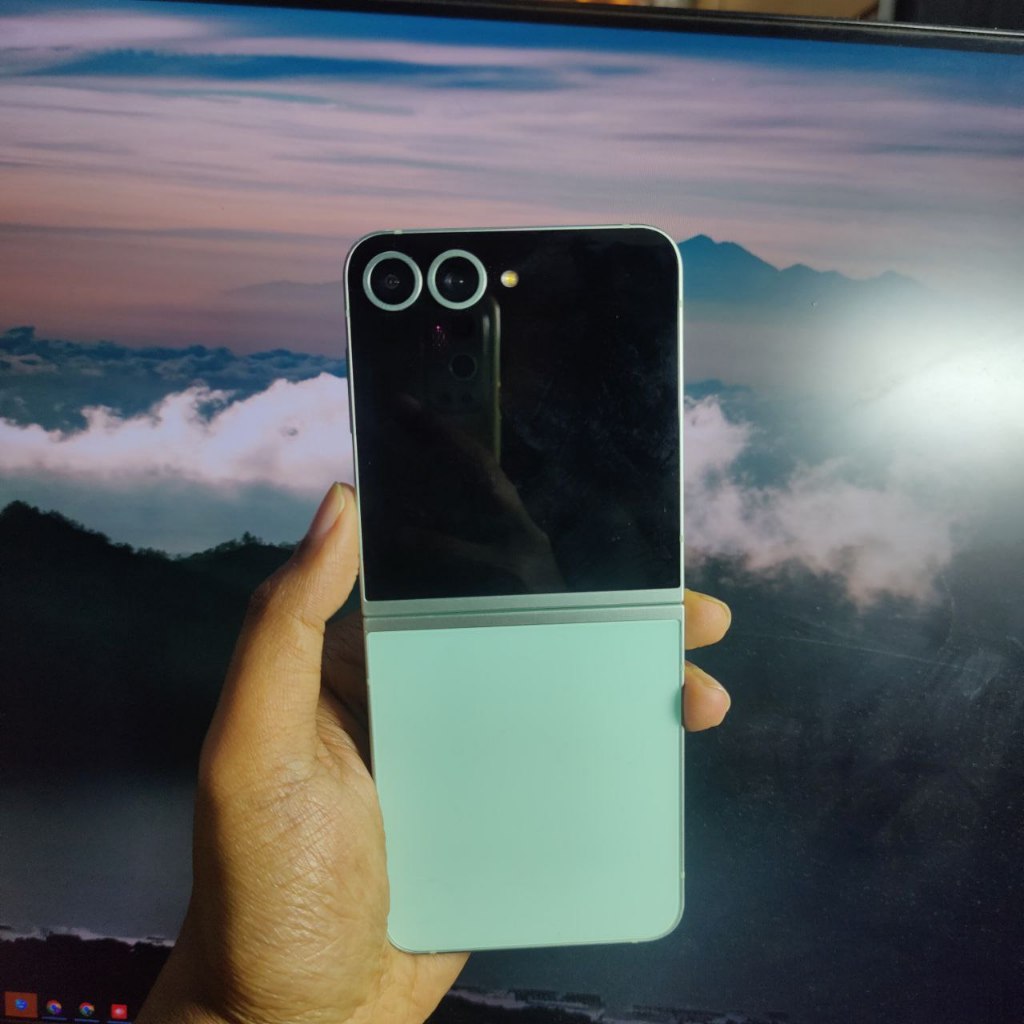 Samsung Galaxy Z Flip 6 12/256GB Second  SEIN Unit HP Saja