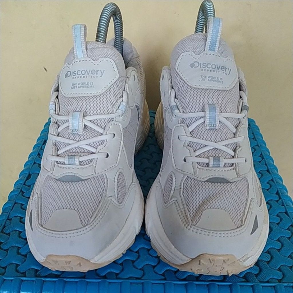 Sepatu Second Discovery Expedition Size 36,5 Insole 23 cm