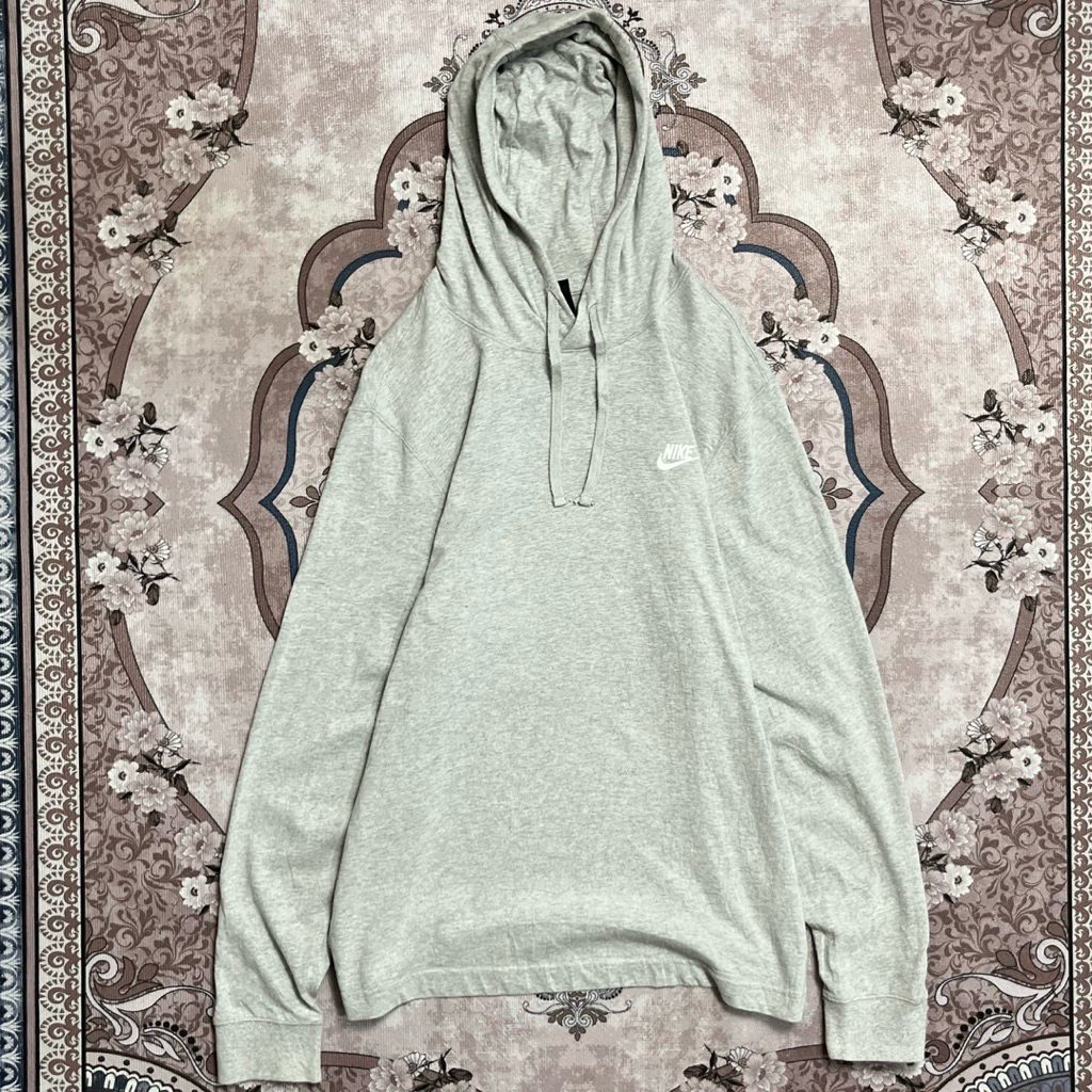 Nike Small Logo Hoodie size L 100% Original ( Seperti baru )