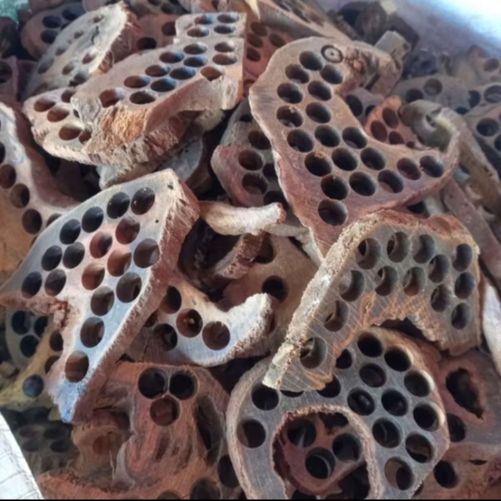 kayu gaharu 1 kg bahan bukhur dupa limbah kayu gaharu asli