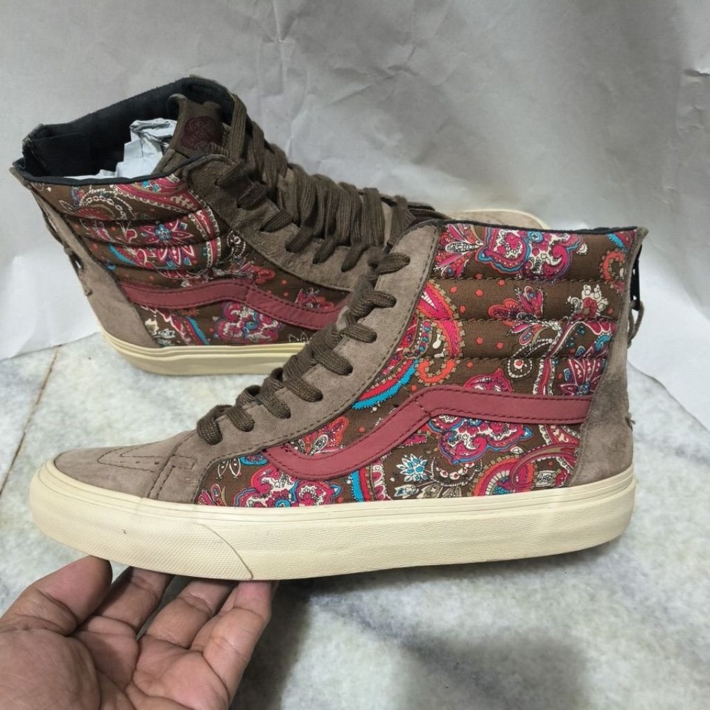 Vans Sk8-Hi Zip California Size 41 / 26.5cm – Sepatu Second Kondisi Bagus