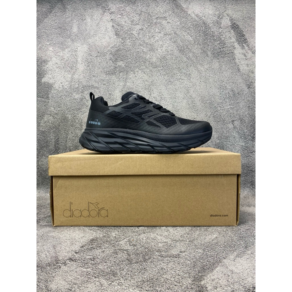 Sepatu Baru Diadora Najaf Full Black Hitam Size 36 Resmi PT MAP